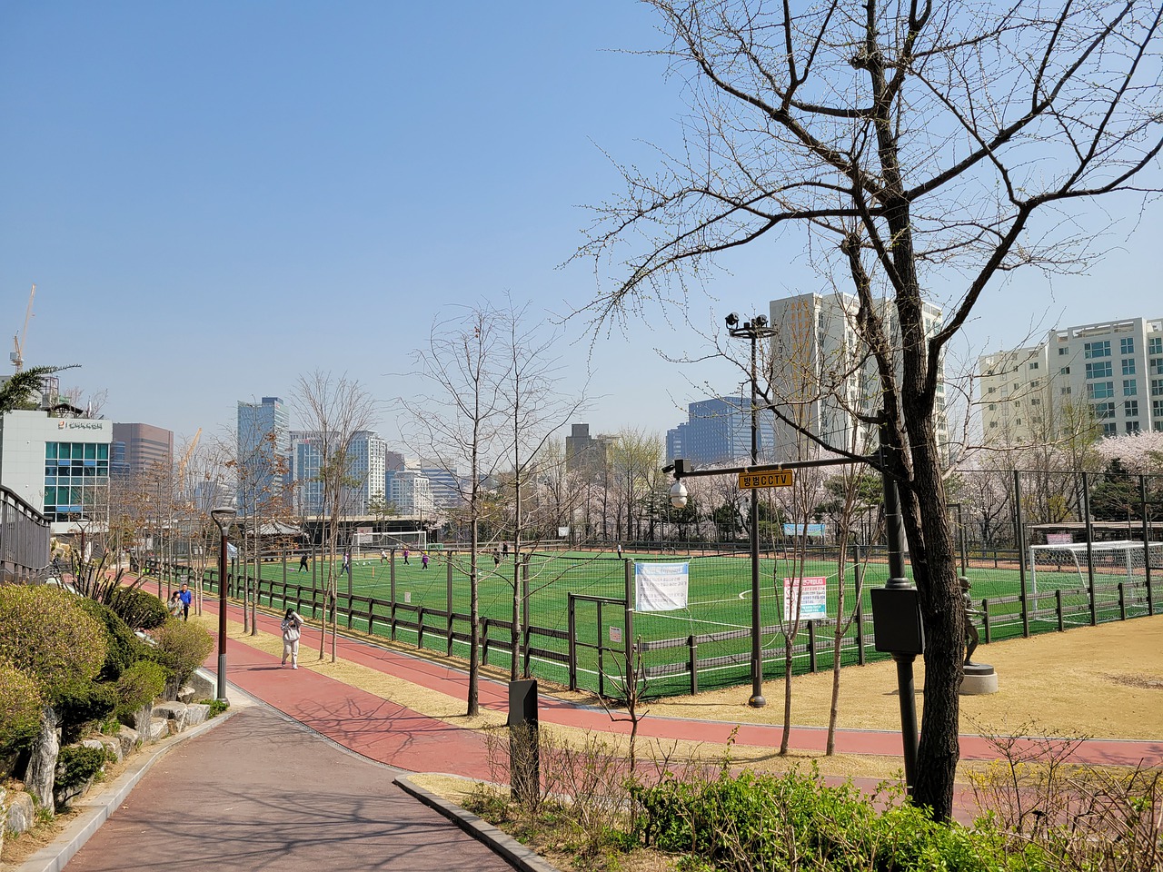 实现社会经 实现社会经